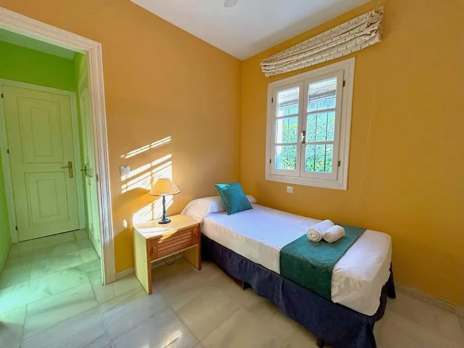 Villa 3 Min To Beach Urb Benamara Dos Hermanas Estepona