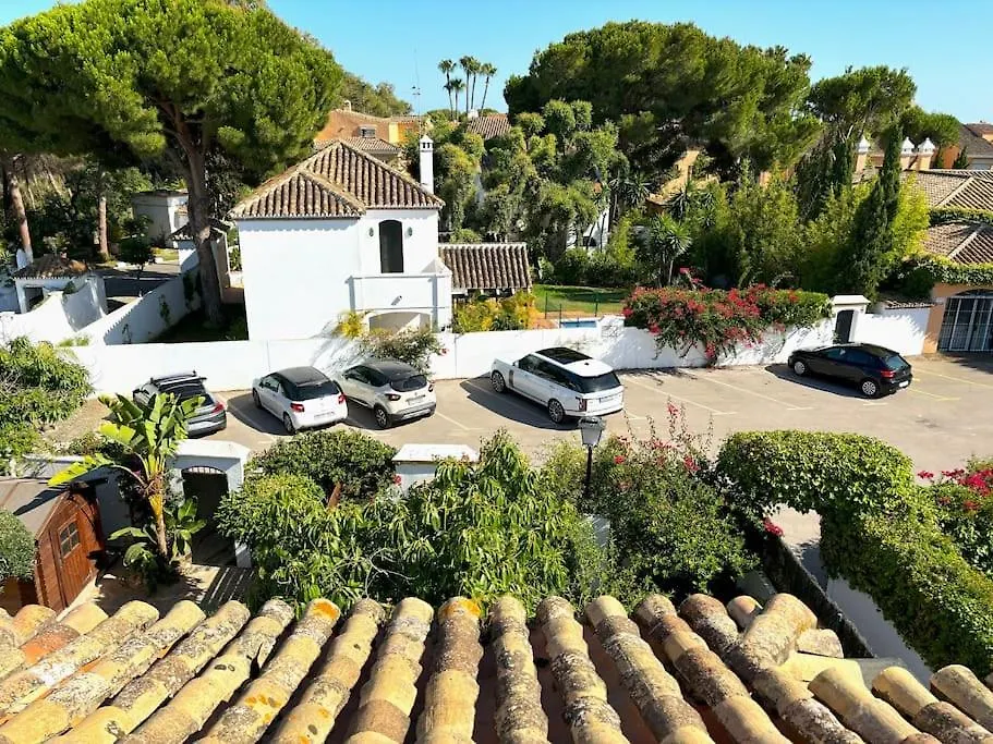 Villa 3 Min To Beach Urb Benamara Dos Hermanas Estepona Spain
